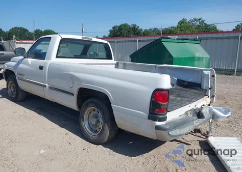 1998 Dodge Ram 1500 St z USA, uszkodzony, nr VIN 1B7HC16Y2WS707921